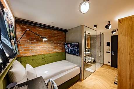 Single Room - Basement
