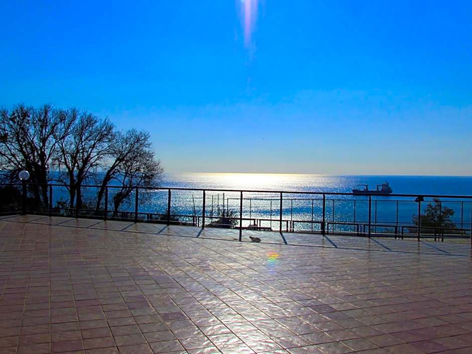 Miramare Residence
