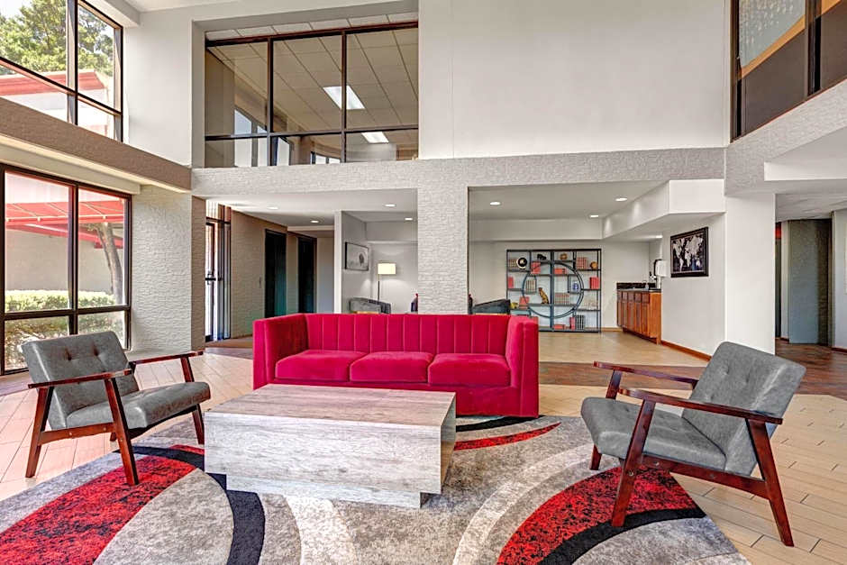 Ramada by Wyndham Tulsa Broken Arrow