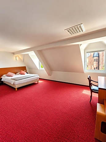 Grand Comfort Double Room