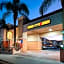 Super 8 by Wyndham North Hollywood