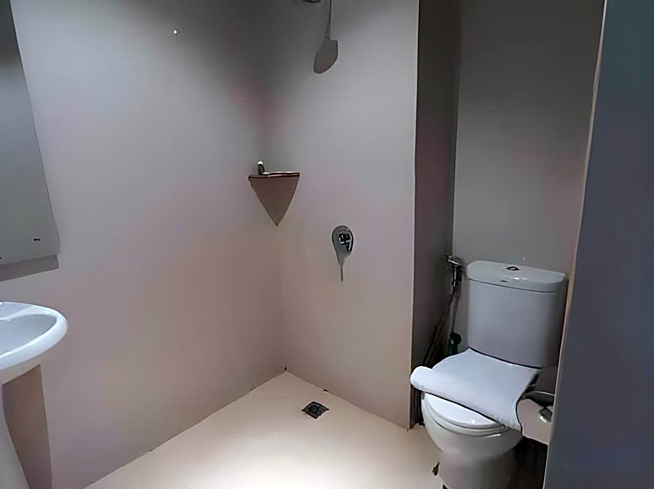 Blitz Hotel Batam Centre