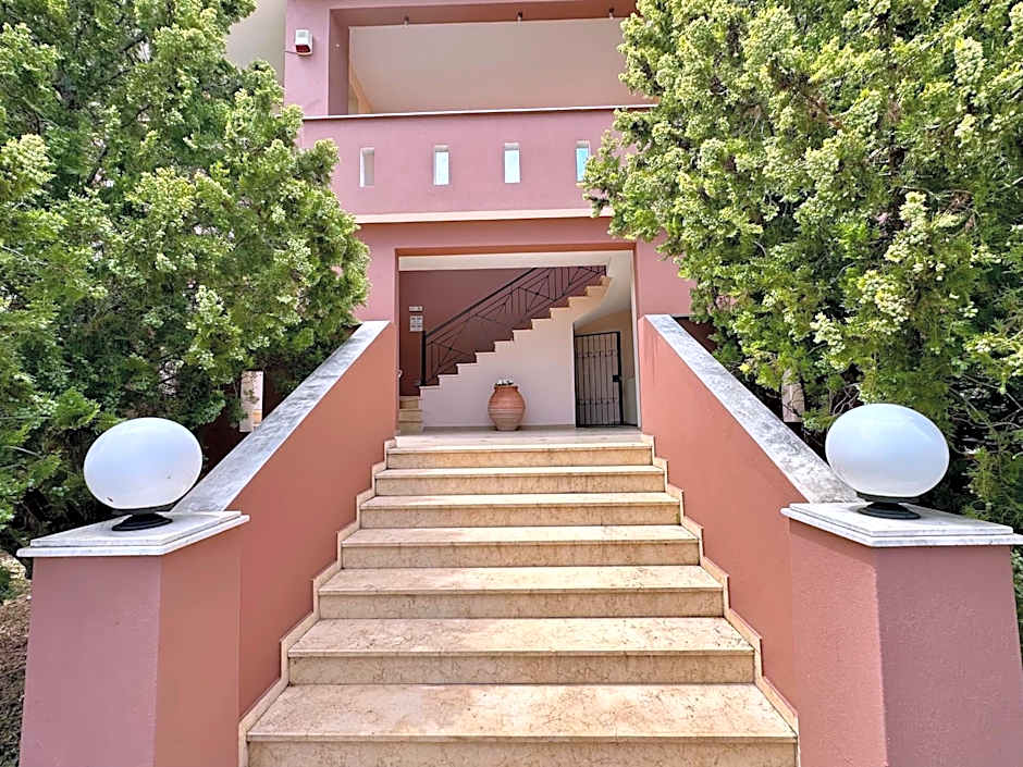 Agrili Apartments & Rooms