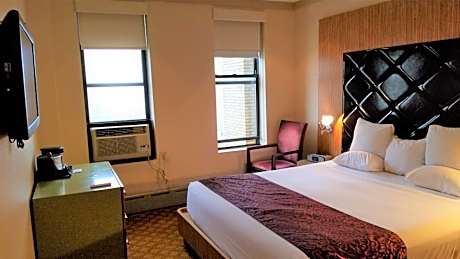 Silver, 1 King Bed