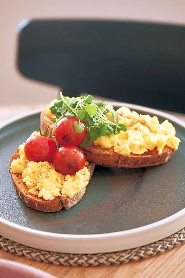 Inhabit Queen's Gardens, a Member of Design Hotels