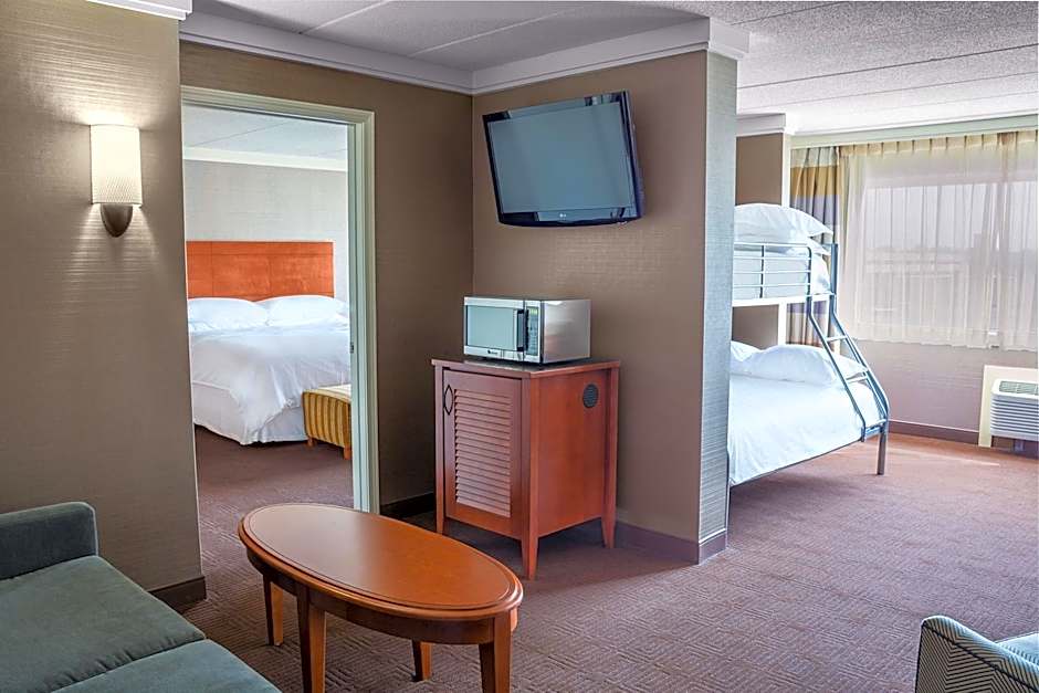 Sheraton Niagara Falls