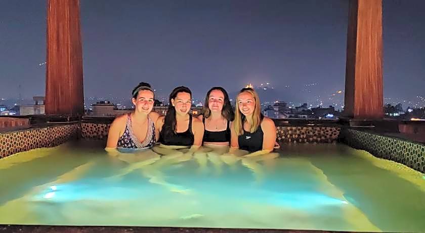 Arushi Boutique Hotel