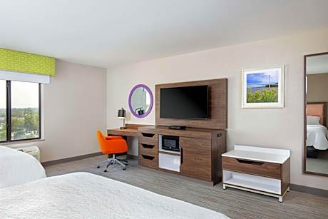 Queen Room with Two Queen Beds - Mobility and Hearing Access/Non-Smoking