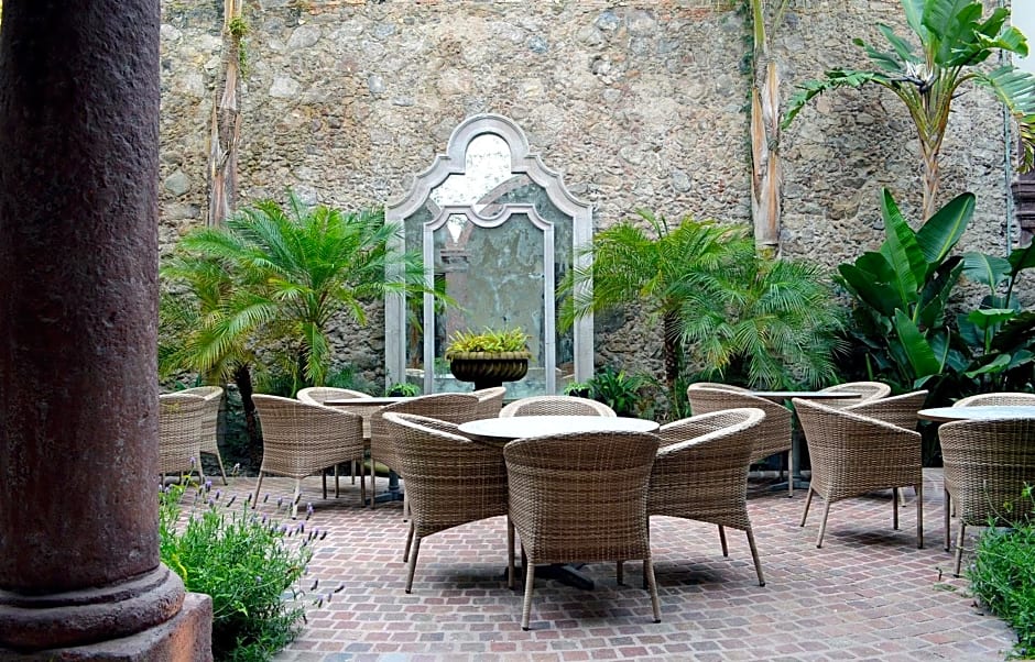 HOTEL CASA BLANCA 7