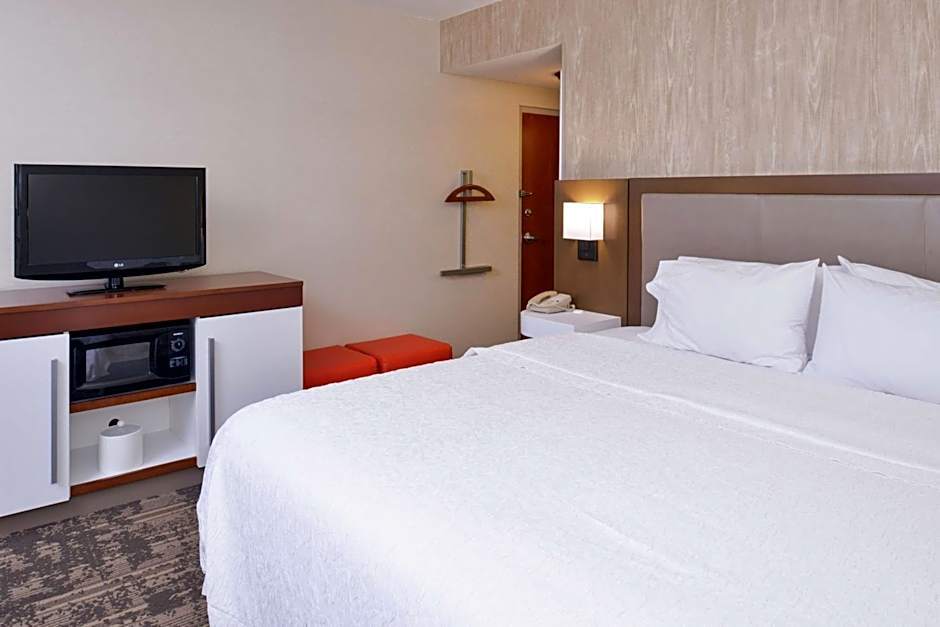 Hampton Inn By Hilton & Suites Wilmington