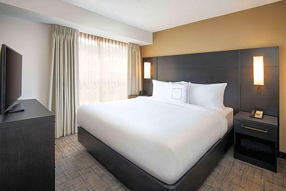 Sonesta ES Suites Atlanta Kennesaw Town Center