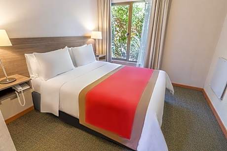 Two-Bedroom Suite with Two Queen Beds