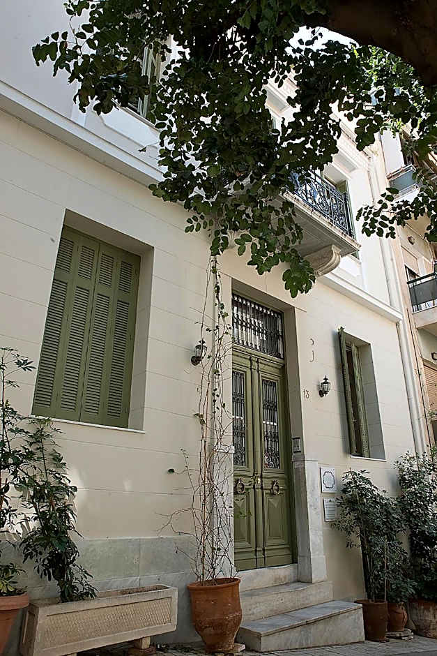 Athens Quinta