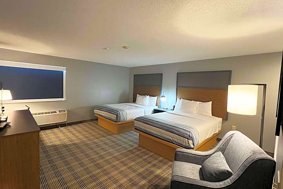 AmericInn by Wyndham Marshfield