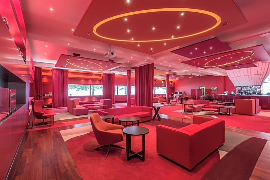 Airport Hotel Basel - Convenient & Friendly