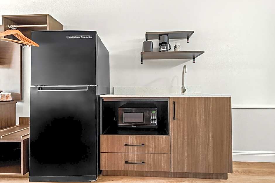 Studio 6 Hammond, LA I12 I55