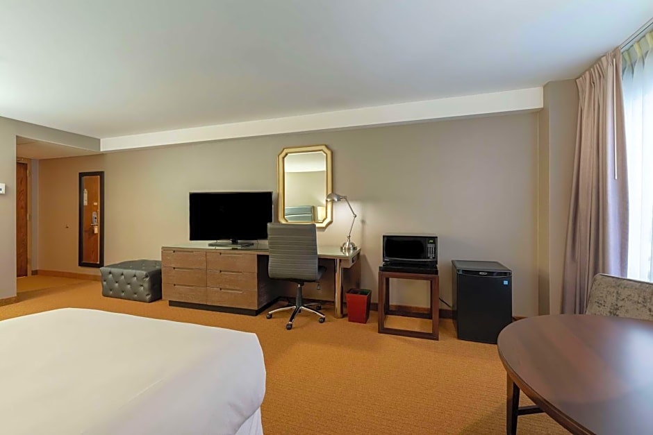 DoubleTree By Hilton Hotel Minneapolis-Bloomington South