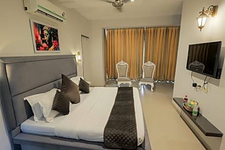 Hotel Maharani Regency, Zirakpur