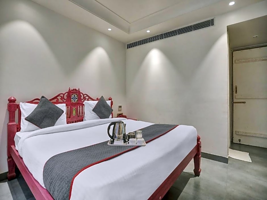 Hotel Pinky Villa - New Delhi Railway Station 