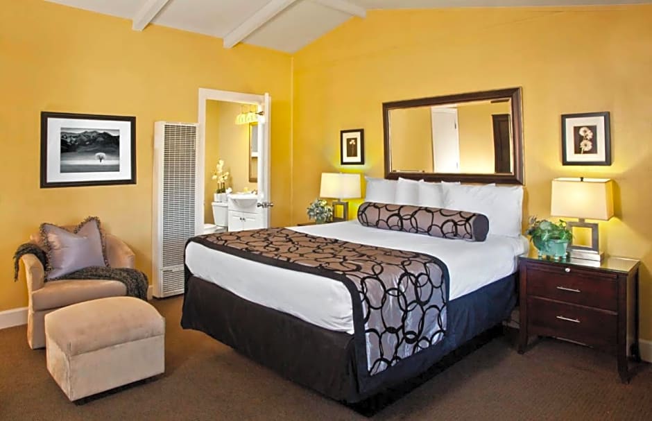 Monterey Peninsula Inn