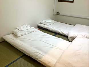Photo 1 of 6 of Quadruple Room with Shared Bathroom