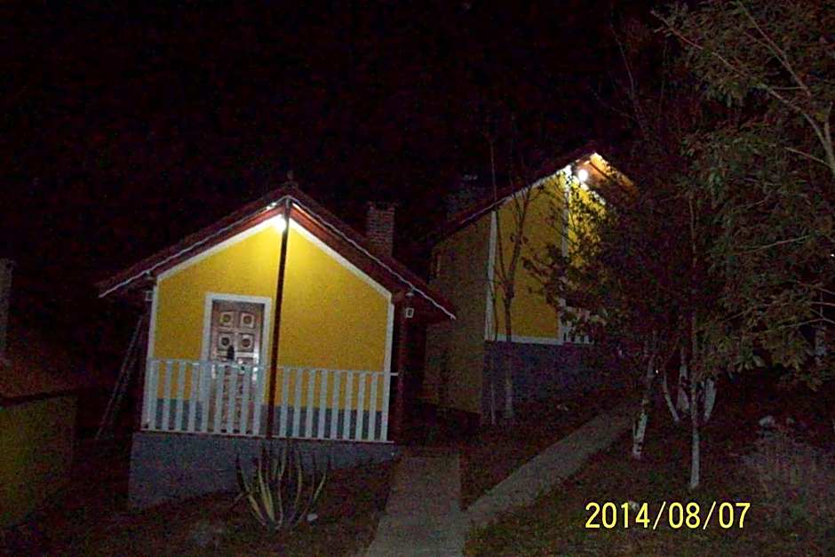 CHALES Canto dos Pássaros