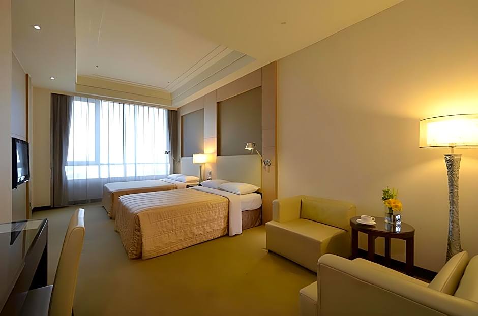Ever Delightful Business Hotel