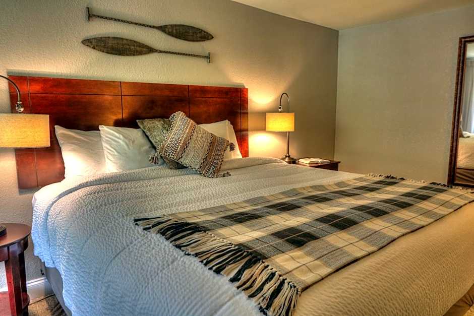 River Edge Inn