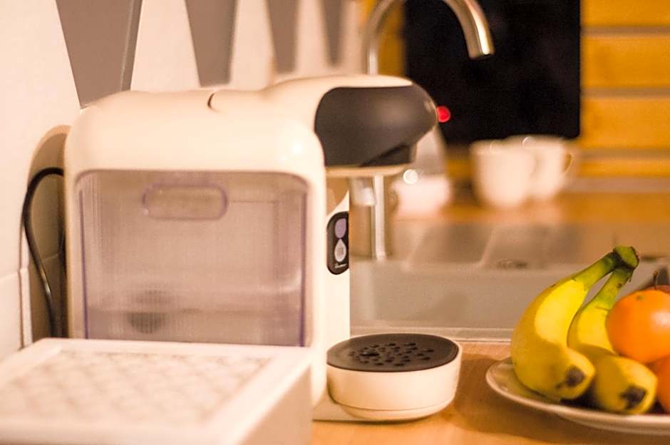 UNDERGROUND Jacuzzi Rooms