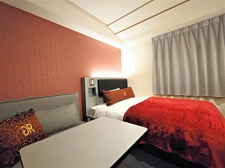 Premium Room with Sofa Bed - Smoking