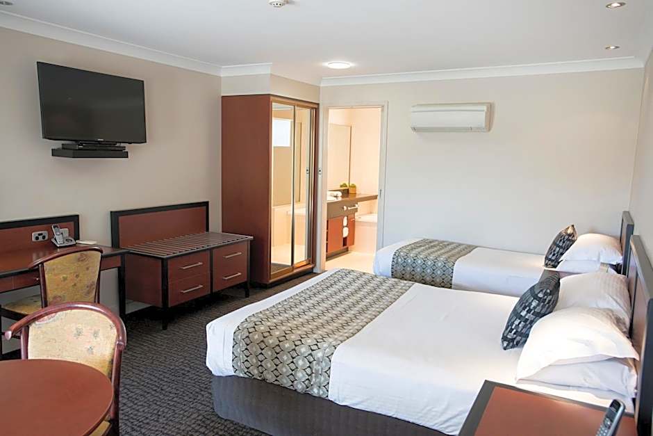 Best Western Plus All Settlers Motor Inn