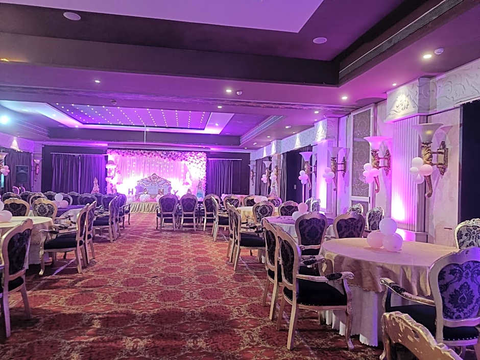 The Grand Neelam Hotel