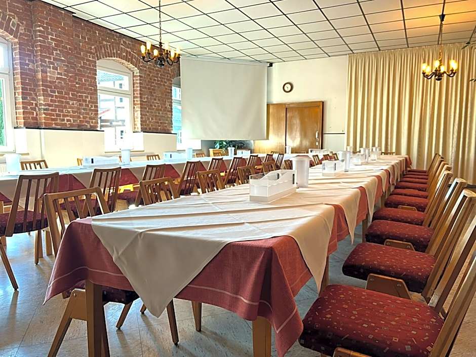 Hotel Orthwein -kostenfreie Parkplatze-