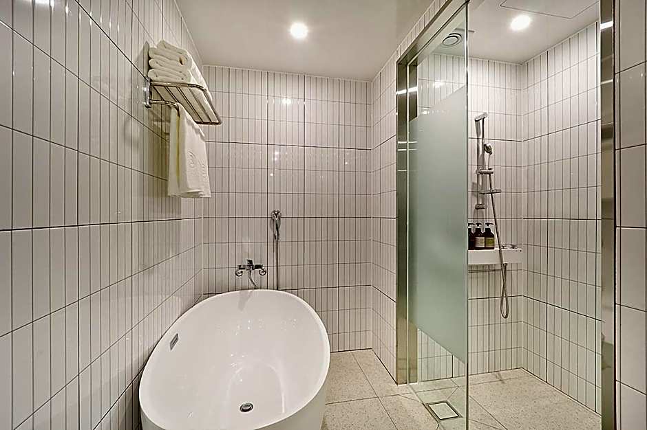 Browndot Signature Hotel