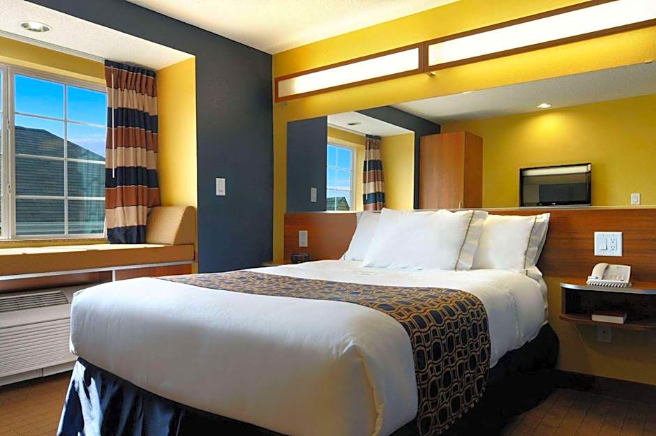 Microtel Inn & Suites by Wyndham Columbus/Near Fort Benning