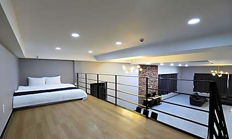 Standard penthouse