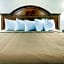 Quality Inn & Suites Mackinaw City Beachfront