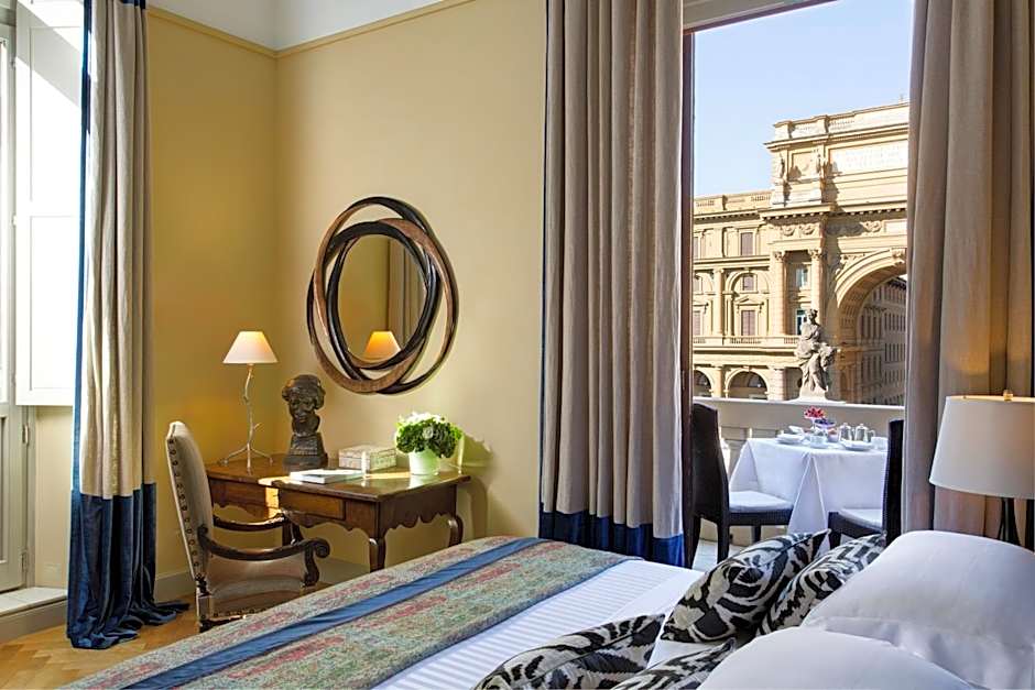 Hotel Savoy