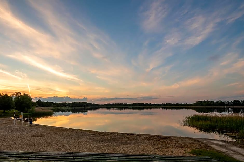 Ośrodek wypoczynkowy - Wczasy w Cichowie