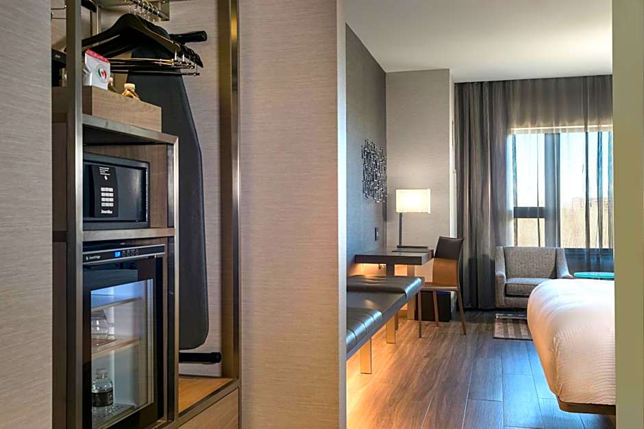 AC Hotel by Marriott Boston North