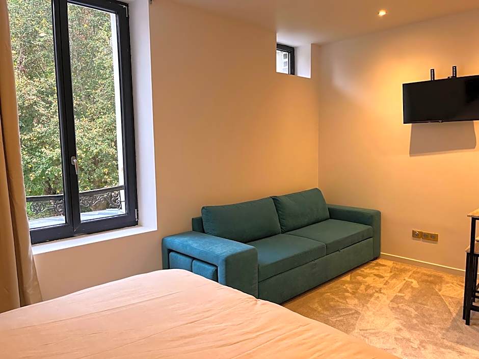 HDG Hôtel Gare de L'Isle Adam Appart's Hotel