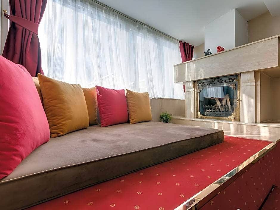 Twins Boutique Hotel