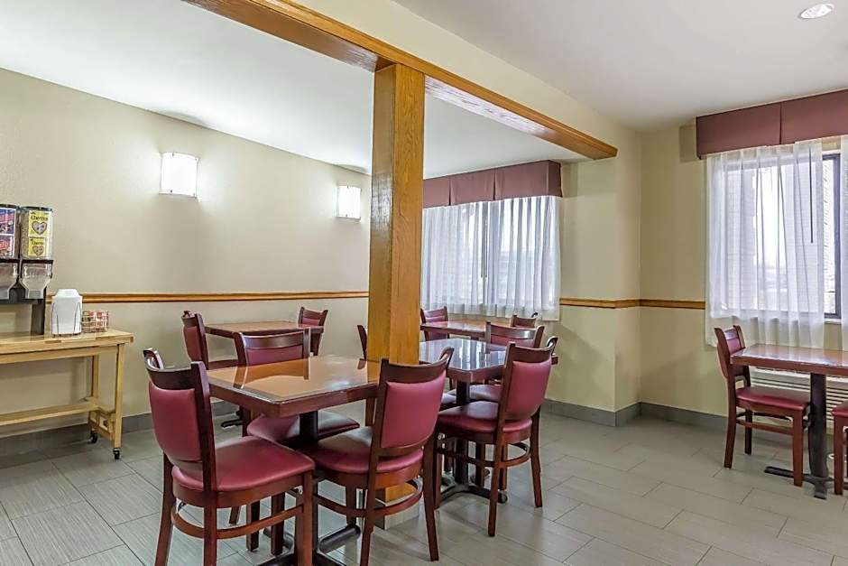 Quality Inn Mount Vernon, IL