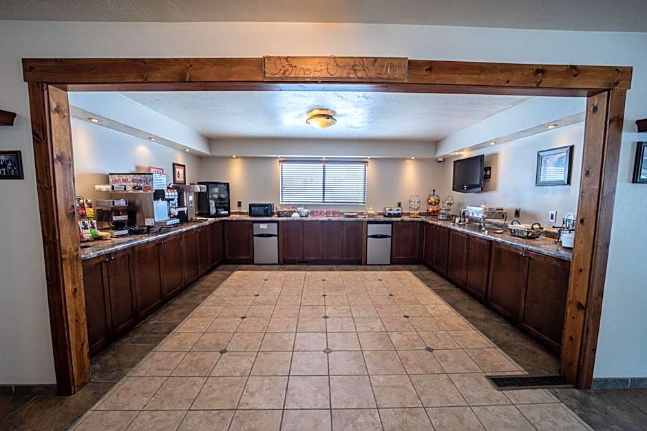 Clover Creek Inn