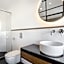 Budapest Eye- Boutique Suites, by BQA