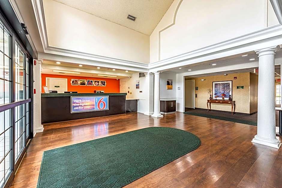 Motel 6-Shreveport, LA