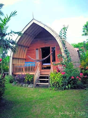 Hakiki Inn Bungalows