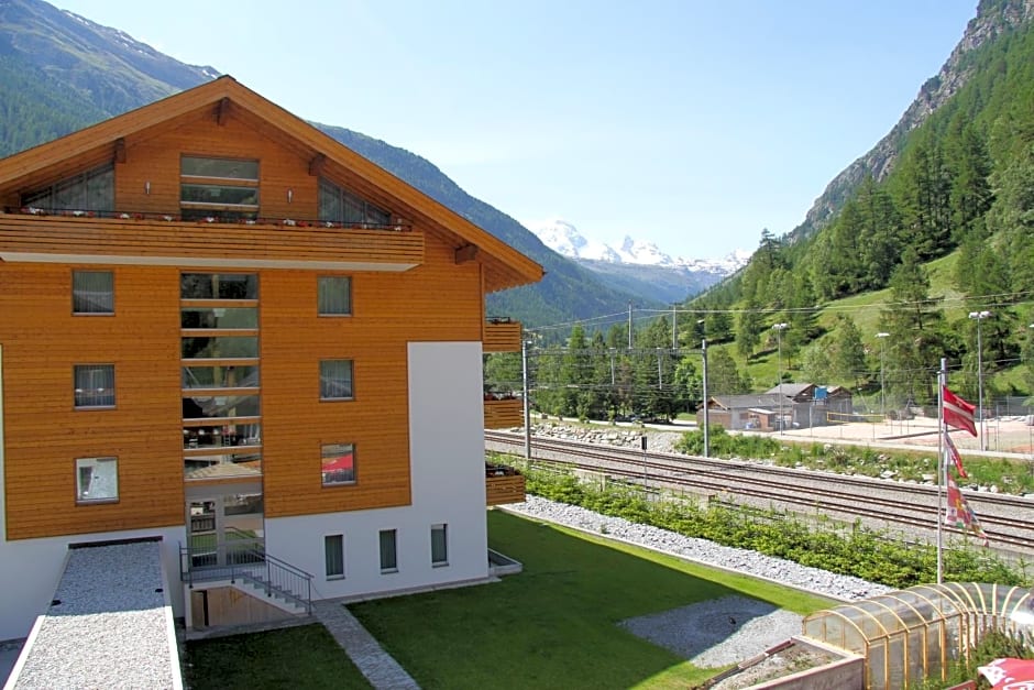 Typically Swiss Hotel Täscherhof