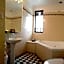 Three Explorers Motel