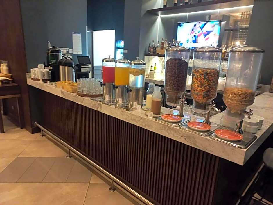 Courtyard by Marriott Santiago Airport